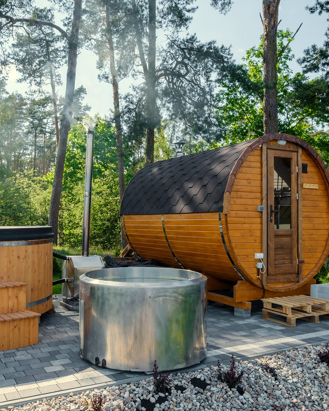 Sauna beczka i balia wśród sosen